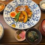 厚切り豚の角煮定食