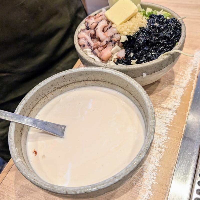 イカ墨もんじゃ(月島もんじゃ おこげ 阿佐ヶ谷)