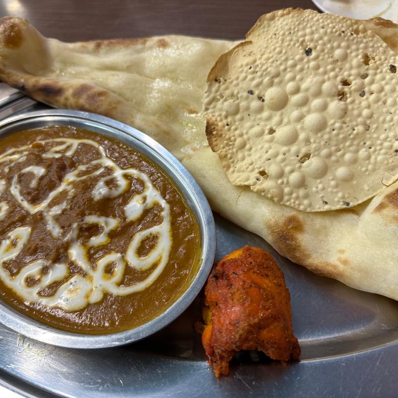カレーナン食べ放題(インド料理ボンベイキッチン)