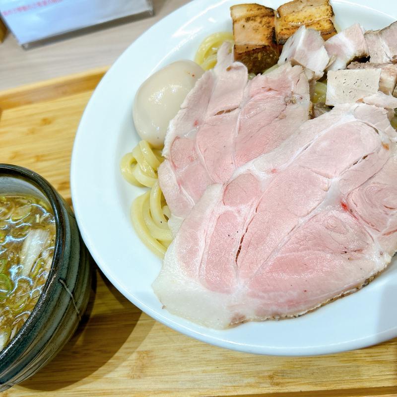 魚つけ麺 並 熱盛 太麺 魚粉(自家製麺じゃじゃ。)
