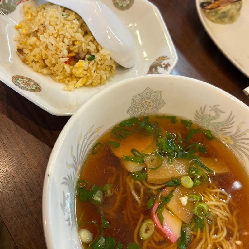 半チャーハンミニラーメン(龍鳳 （リユウホー）)