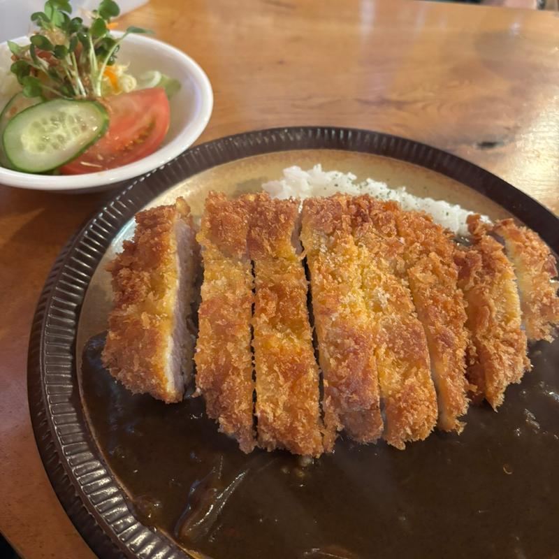 勝つカレー(友歩嶺)