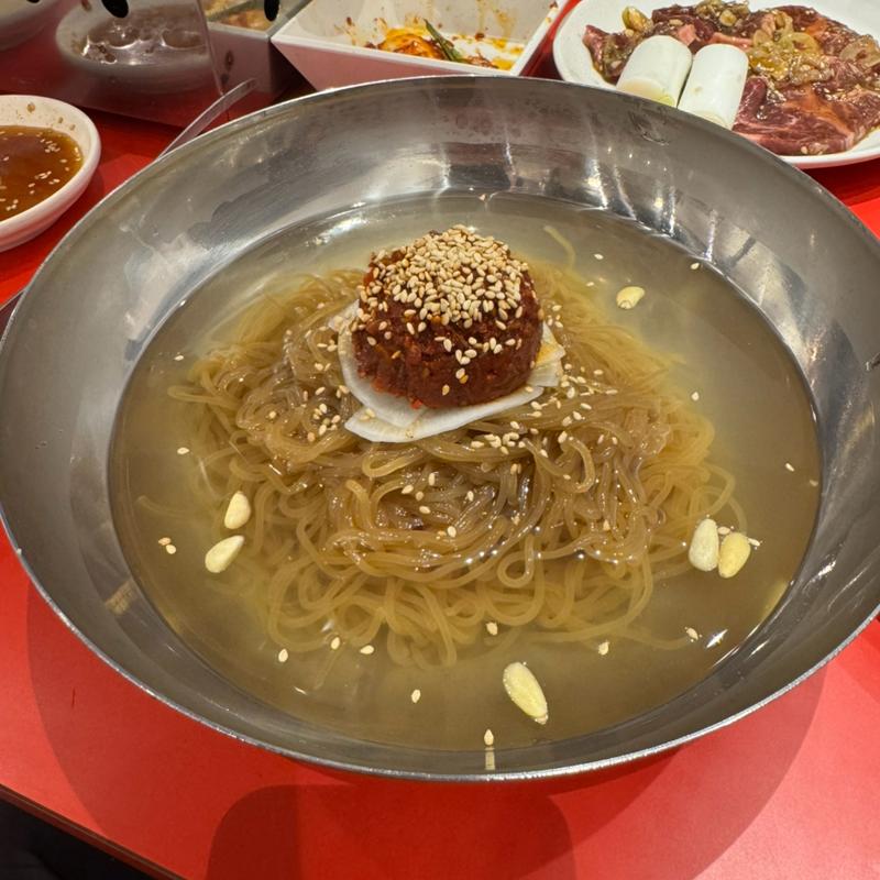特製黒冷麺(焼肉 冷麺 てっちゃん 森下店)
