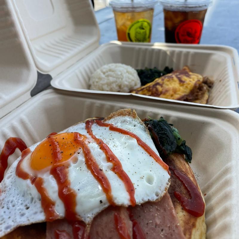 ソーセージミートエッグパンケーキ(Pacific DRIVE-IN)