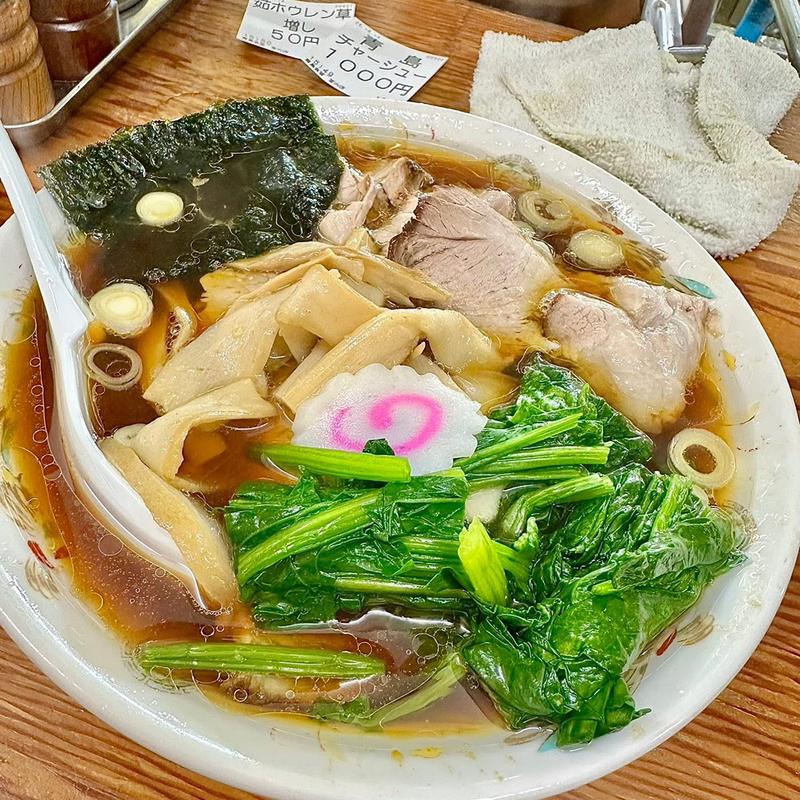 青島チャーシュー 茹ホウレン草増し(青島食堂 宮内店)