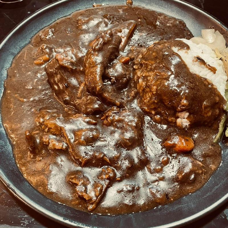 牛タンルゥカレー(アマゾネスブッチャー)