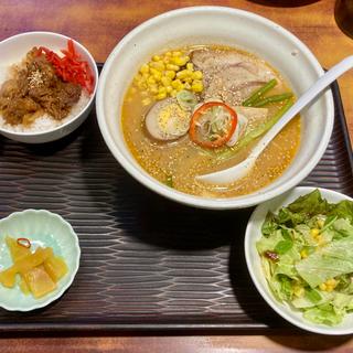 Bセット(麺・摩天楼)