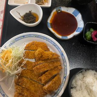トンカツ定食(レストラン海洋 )
