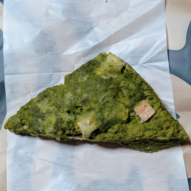 宇治抹茶＆ホワイトチョコスコーン(スターバックスコーヒー 高槻阪急スクエア店)