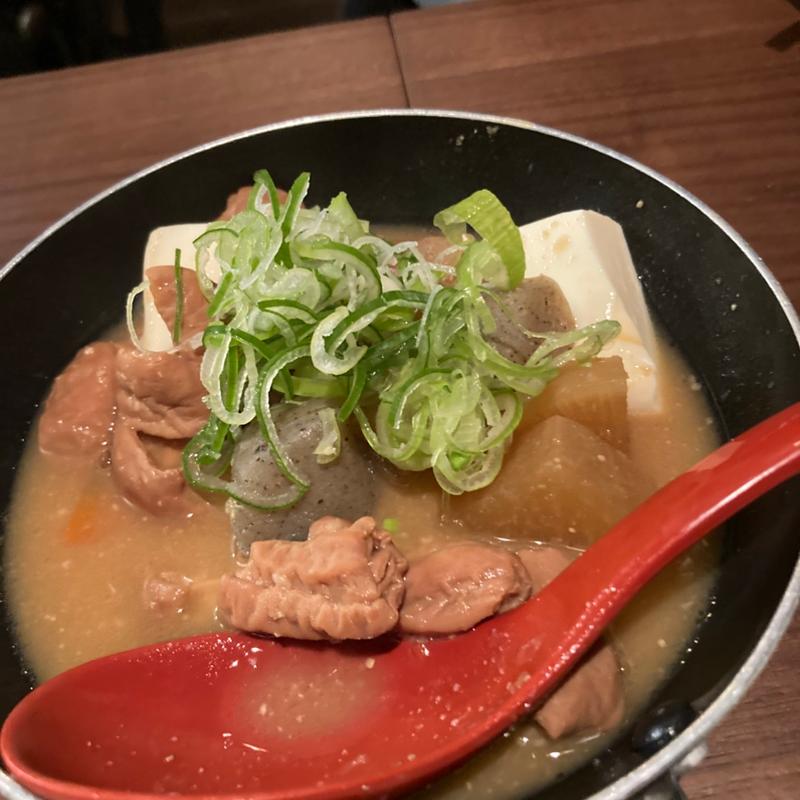 モツ煮(炭火焼鳥 とりとん)