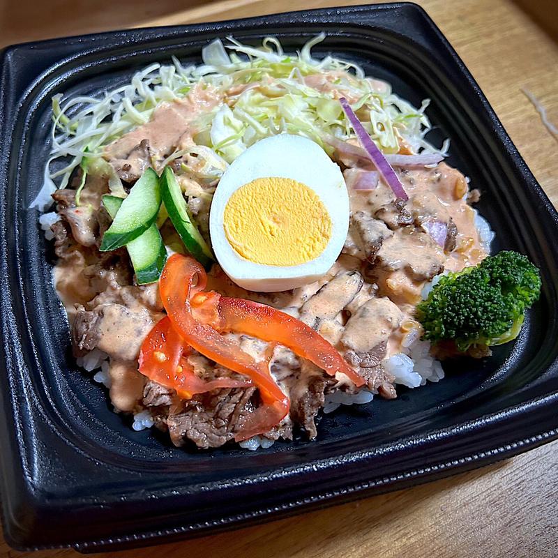 ビーフケバブ丼(S)(Kebab Hut)