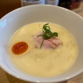 白トリュフオイル香る鶏白湯麺