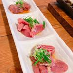 鶏刺し(串焼市場・江戸善 本店)