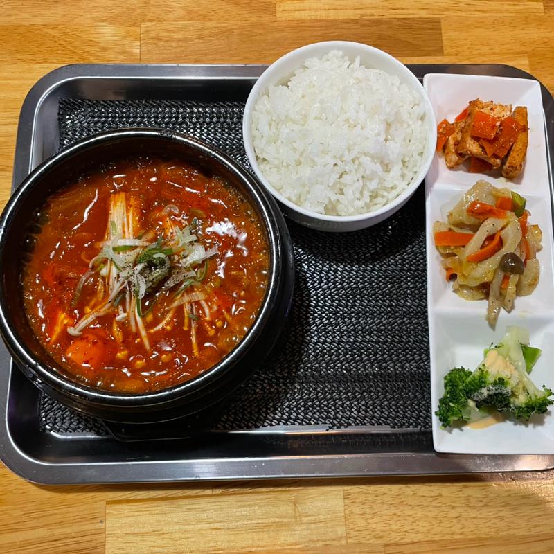 キムチチゲ定食(思い出の7080)