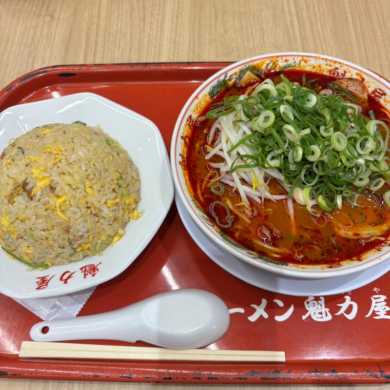 辛味噌ラーメンとやきめし(ラーメン魁力屋 イオンモール岡崎店)