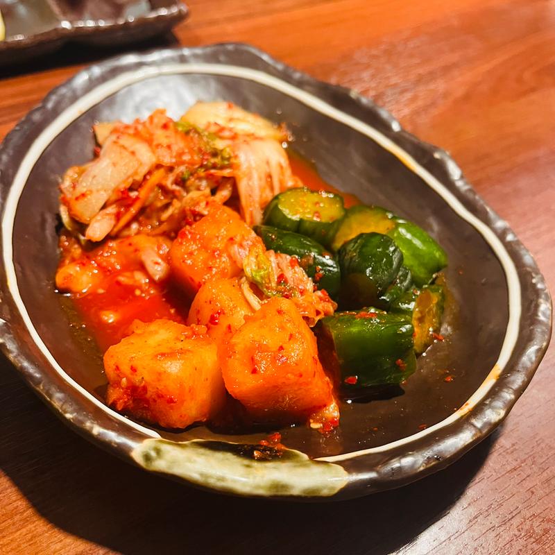 キムチ盛り合わせ(神戸ビーフ焼肉 お加虎三宮店)