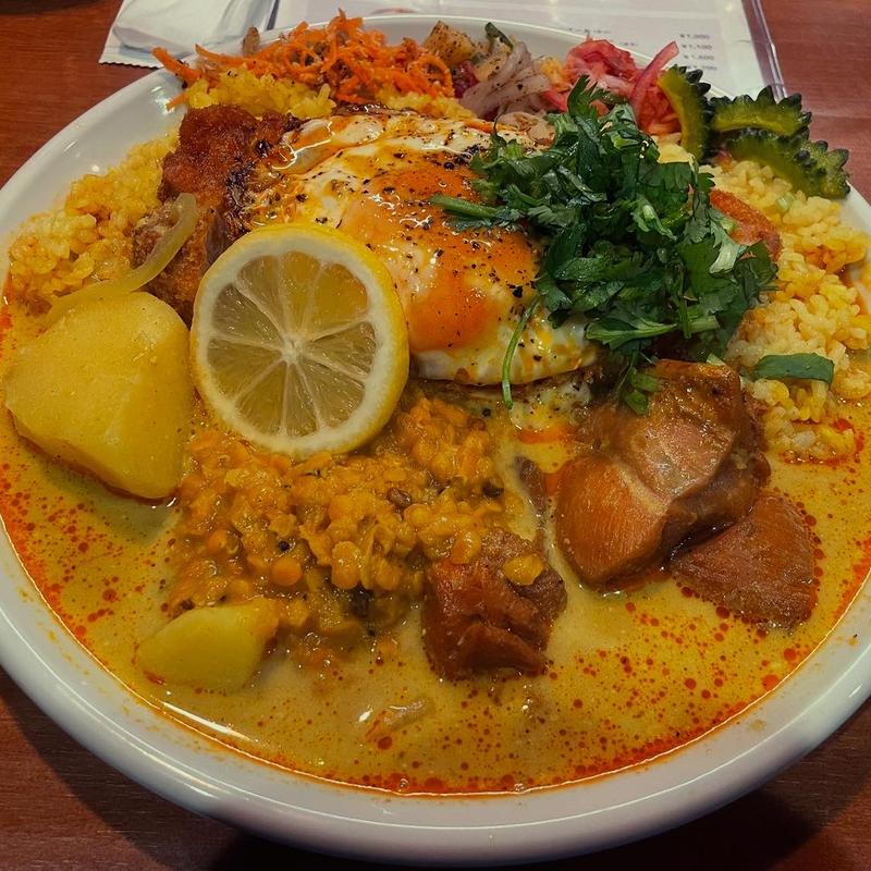 (スパイスカレー キテレツ)