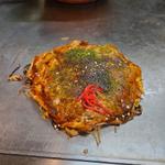 ミックスモダン焼き【豚　生いか　生えび】(鉄板屋大豆酒処小豆)