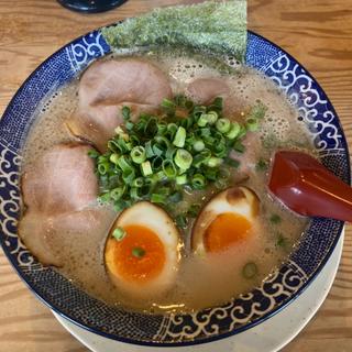 博多とんこつ味玉トッピング