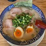 博多とんこつ味玉トッピング