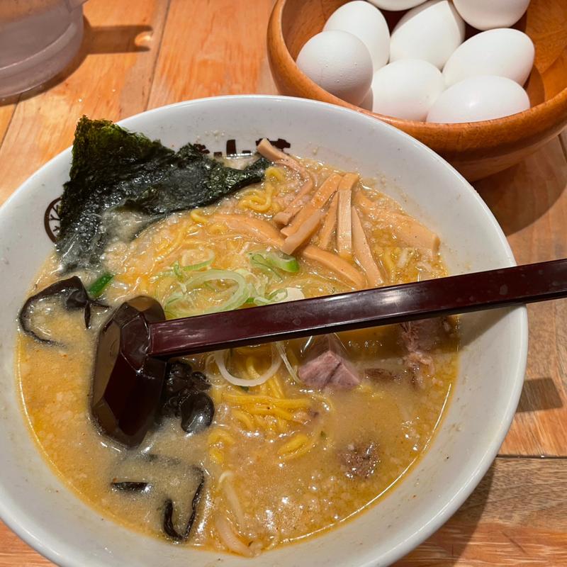 味噌ラーメン(麺処 白樺山荘 新千歳空港店)