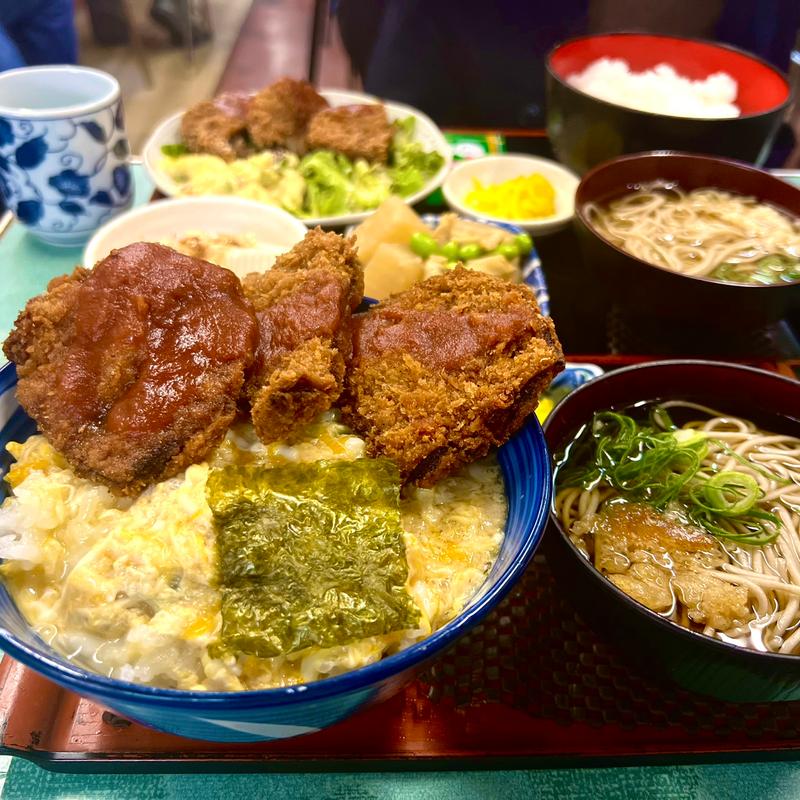 ビフカツ丼(生そば 常盤)