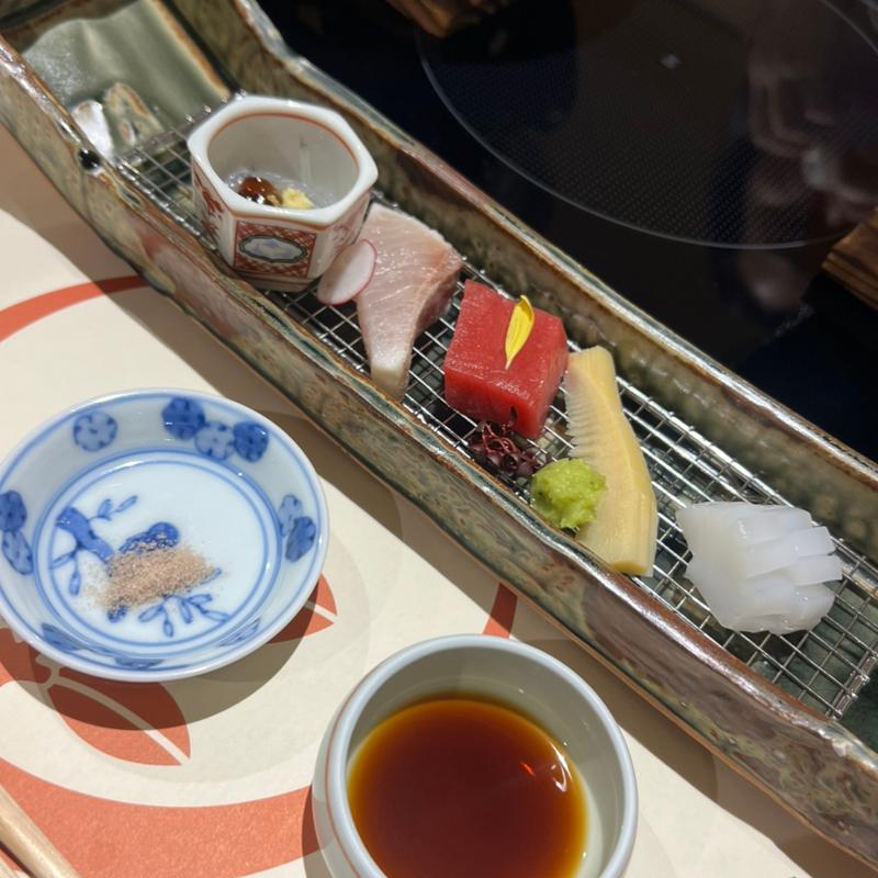 造り 勘八炙り 本鮪 生しらす 紋甲烏賊(ことひら温泉 御宿 敷島館)