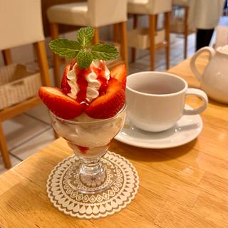 あまおうのミニパフェ