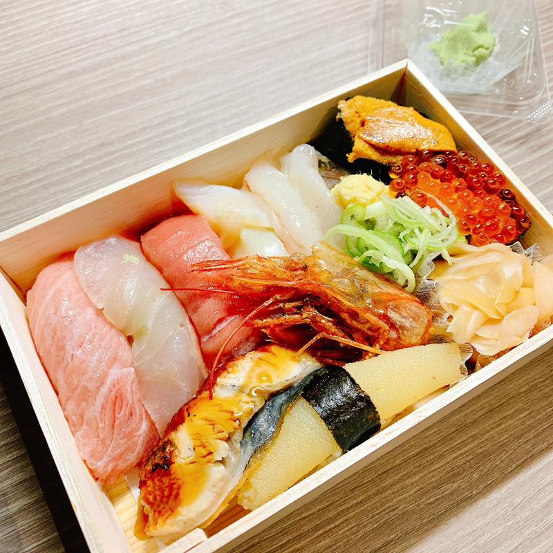 ぜいたく寿司10貫(や台ずし新潟花園町)