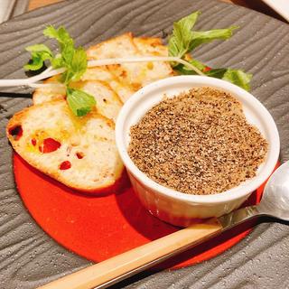 スパイス香る自家製ラムレバーペースト(ジンギスカン 羊々亭 札幌本店)