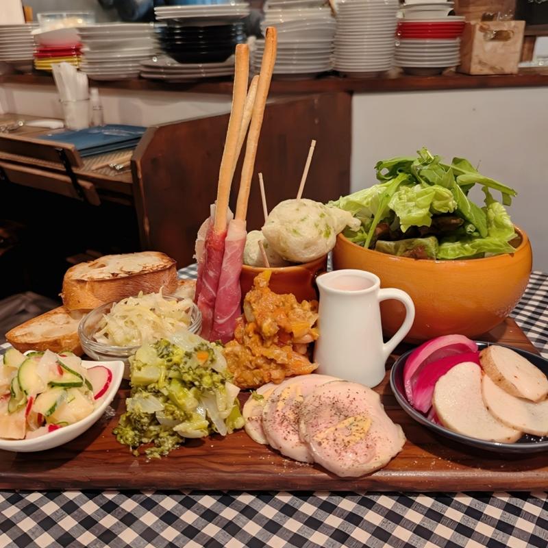 前菜盛り合わせ(PASTA  COVO)