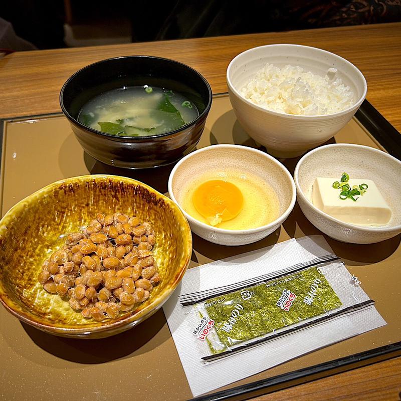 納豆朝食(生たまご)(やよい軒 仙台一番町店)