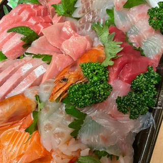 刺身盛り合わせ