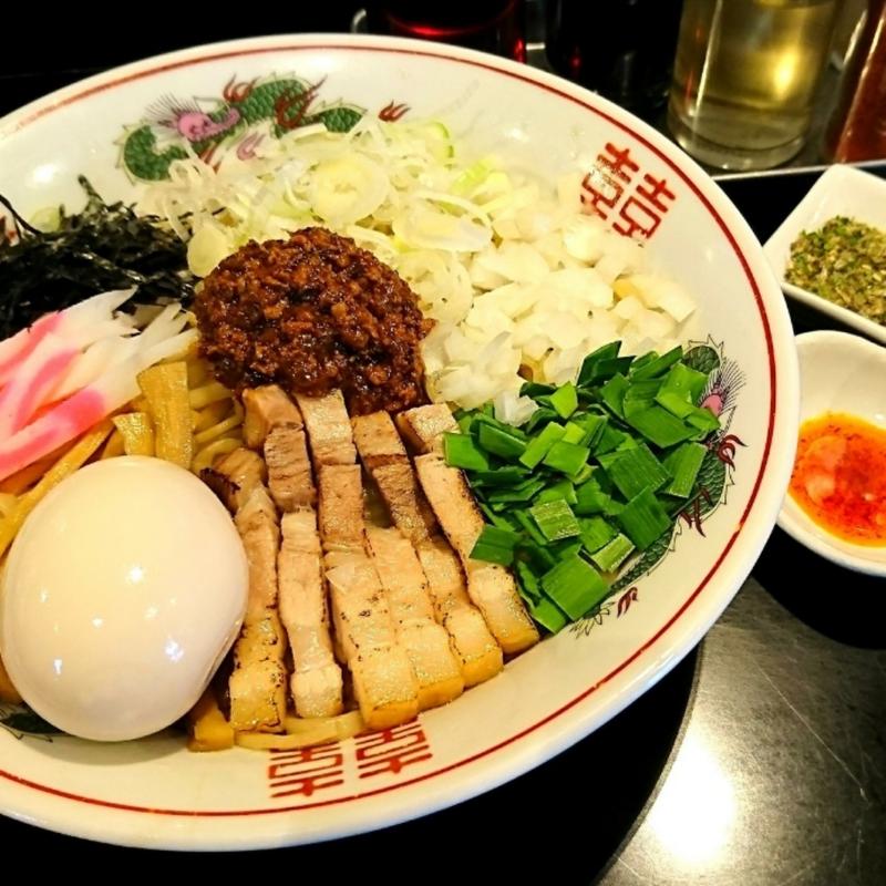 (肉煮干中華そば さいころ)