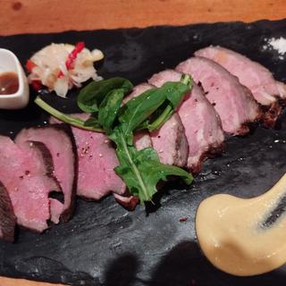 牛たんのローストビーフ(ビストロ オオカミ)