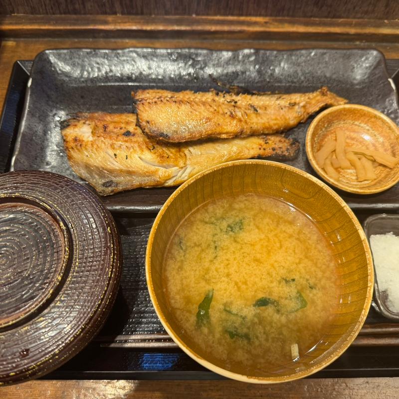 ほっけ一尾定食(しんぱち食堂 西武新宿店)