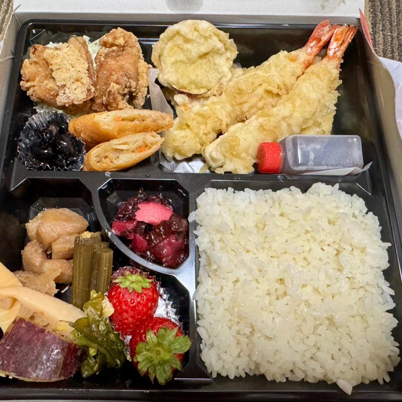 天ぷら弁当(天治)