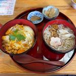 比内地鶏親子丼と稲庭うどんセット(温)