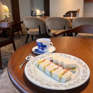 フルーツサンド(Salon de fable（café/bar）)
