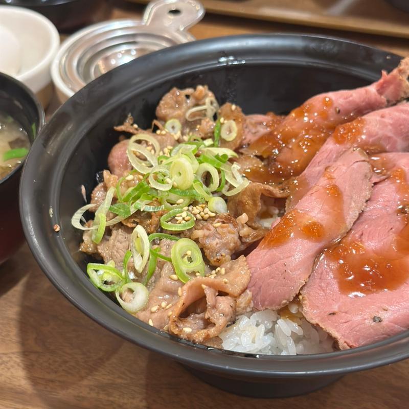 (ローストビーフとハンバーグ YOSHIMI)