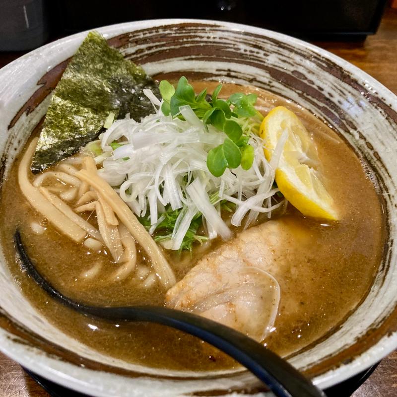 煮干しらーめん(麺屋 すがぞう)