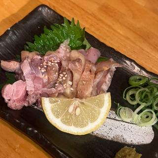 地鶏もものタタキ(やきとりやさんあっ鶏)