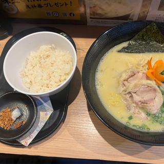 白らーめん、鶏白湯飯