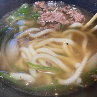平日ランチセット（牛肉うどん＋煮穴子ごはん）