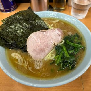 らーめん　中(横浜ラーメン 武蔵家 綾瀬店 )