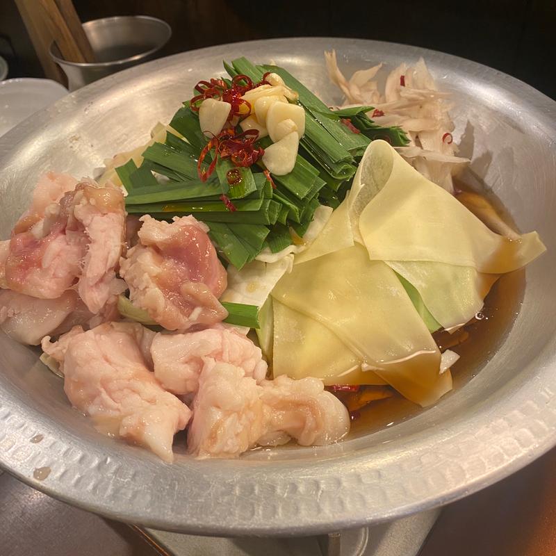 国産もつと博多の味にこだわった『醤油もつ鍋』(本格炭火焼き鳥＆博多もつ鍋 串たつ 名古屋駅西口店)