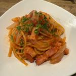 新玉ねぎとベーコンのトマトソーススパゲッティ