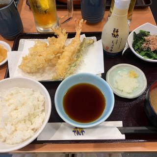 海老とイカの上天ぷら定食