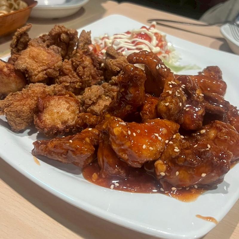 フライドチキン&ヤンニョムチキン(トゥルドゥルチキン 明洞本店)