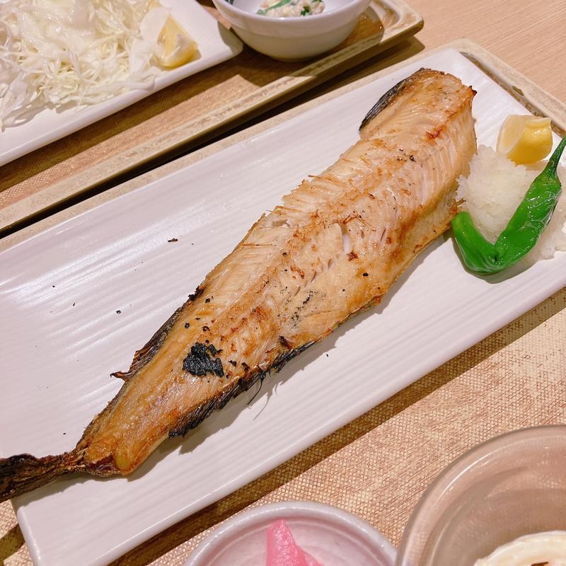 ホッケの塩焼き定食(さち福やCAFE グランエミオ所沢店)